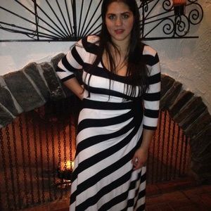 Calvin Klein Black/White Striped 3/4 sleeve dress